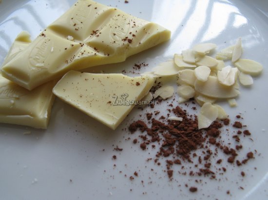 Babeczki z kakao i białą czekoladą - składniki
