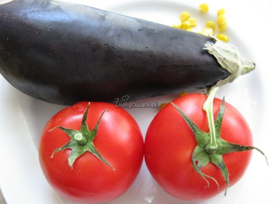 Bakłażan zapiekany z pomidorami - składniki