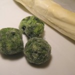 Ciasto francuskie ze szpinakiem i cebulą - składniki Ciasto francuskie ze szpinakiem i cebulą - składniki