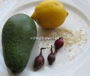 Smażone guacamole jako placki z awokado - składniki