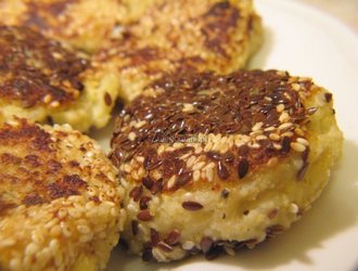 Kotlety ryżowe z tofu i kalafiora