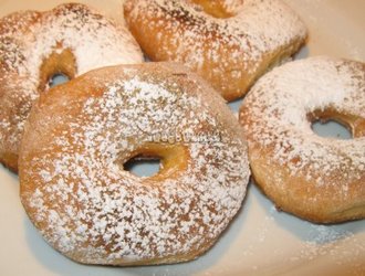 Pieczone pączki - donaty
