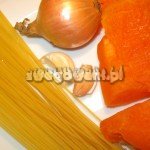 Spaghetti z sosem z dyni - składniki