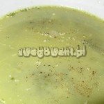 Zupa szpinakowa z migdałami